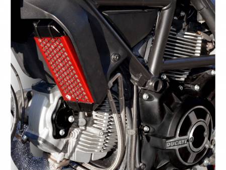 GR03A Protection De Radiateur D'huile Rouge Ducabike DBK Pour Ducati Scrambler Street Classic 2017 > 2018
