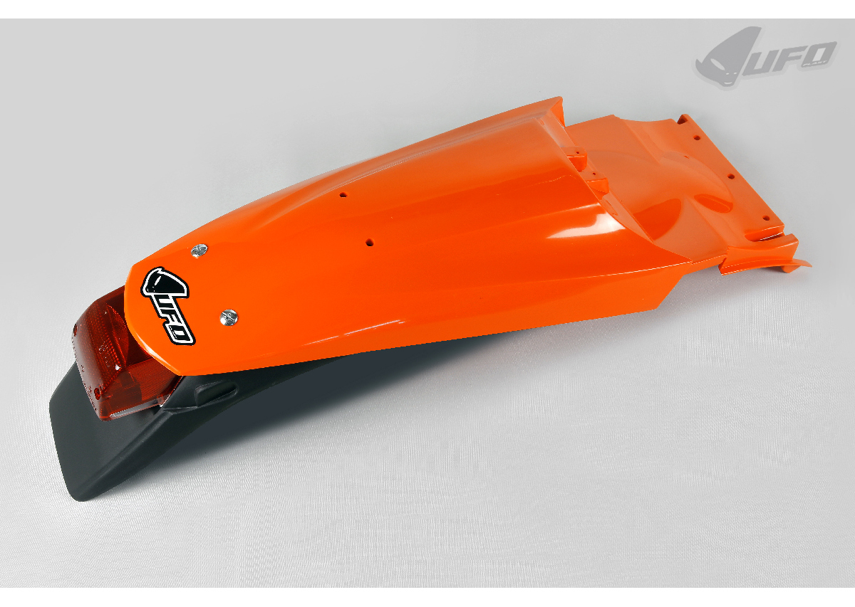UFO Guardabarro Trasero Blanco con Stop – Moto ASAP